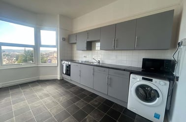 Lipson Road, Lipson, Plymouth - Image 2